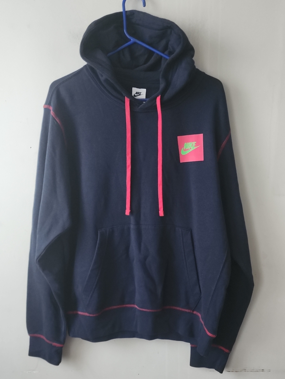 Nike Navy Hoodie with Hot Pink Drawstrings and Logo. New Without Tag